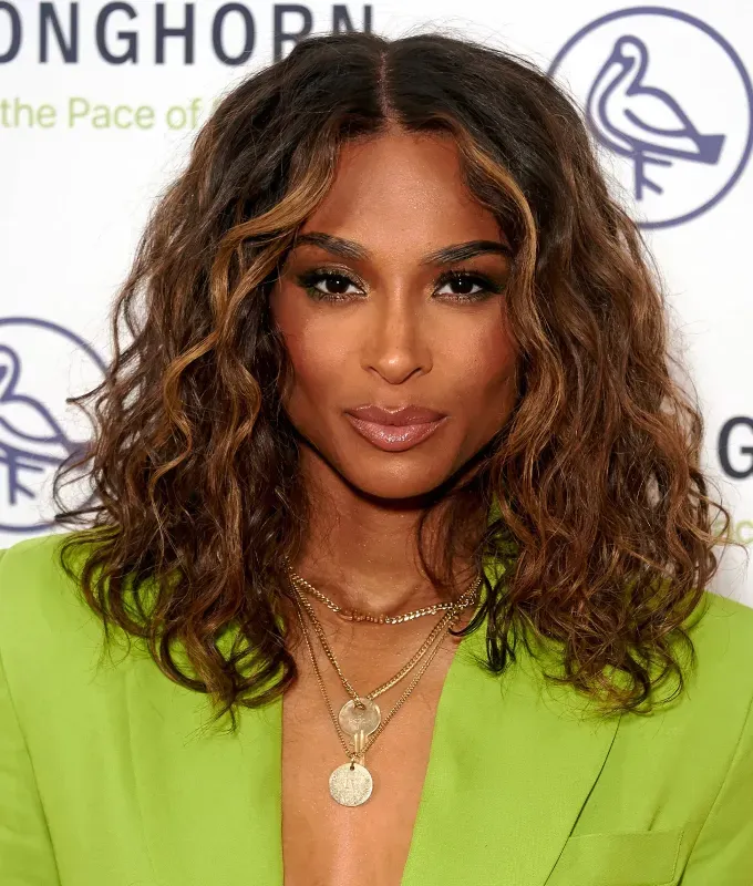 honey-brown hair ideas ciara: a photo of ciara' fetchpriority='auto' title='30 Honey-Brown Hair Ideas According to Hairstylists