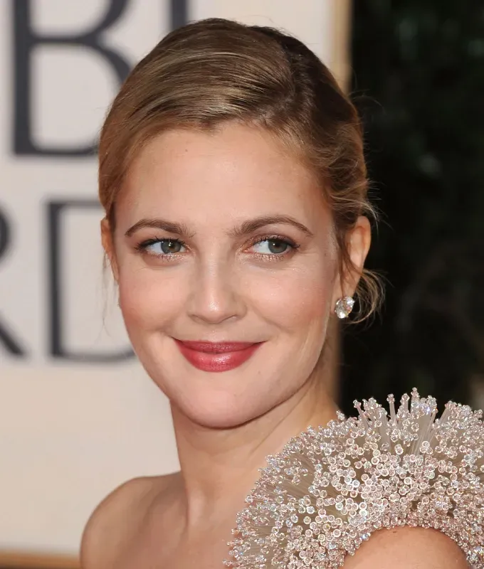 drew barrymore hair golden glam' fetchpriority='auto' title='Drew Barrymore’s Hair Evolution—From Child Star to Talk Show Host