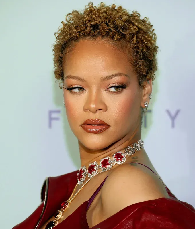 summer hair trends a photo of rihanna rocking a curly pixie' fetchpriority='auto' title='The 40 Best Short Haircuts for Women in 2025