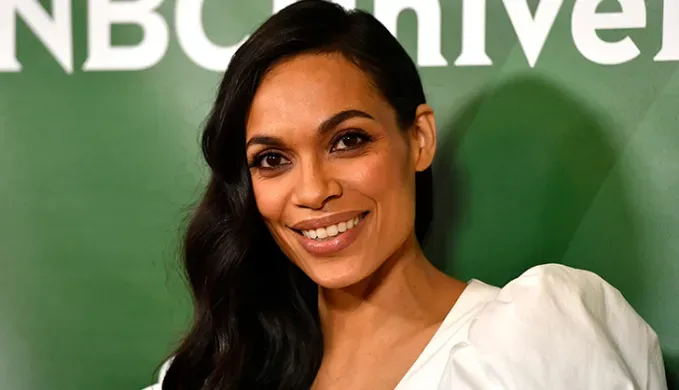 haircuts for square faces rosario dawson' fetchpriority='auto' title='38 Flattering Haircuts for Square Faces According to Experts