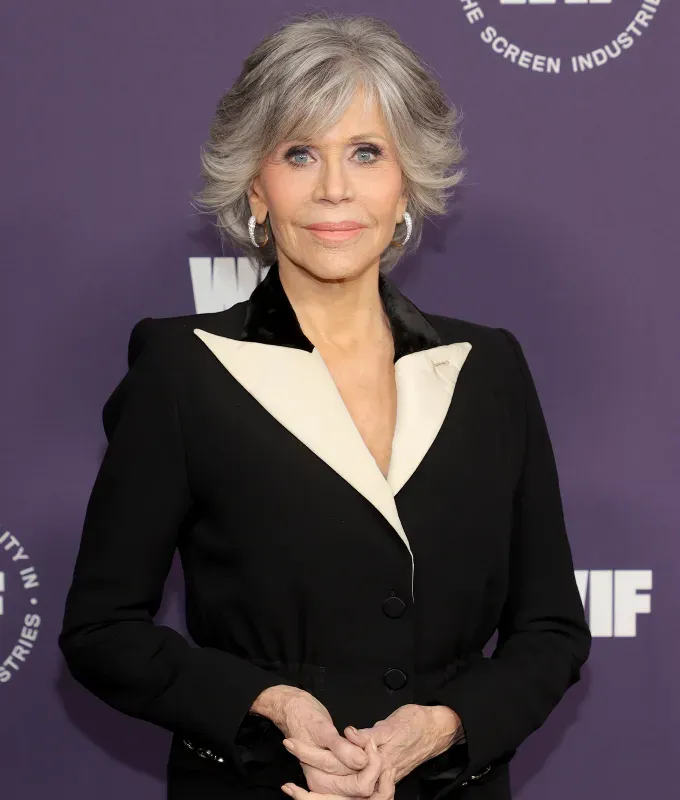 short haircuts for fine hair tapered feathered crop' fetchpriority='auto' title='35 Short Haircuts for Fine Hair from the ‘Mixie’ to the Blunt Bob According to Stylists