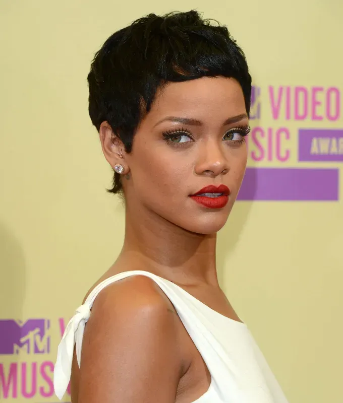 rihanna hairstyles cropped pixie' fetchpriority='auto' title='A Timeline of Rihanna’s Hairstyles From Pon De Replay to Fenty Beauty
