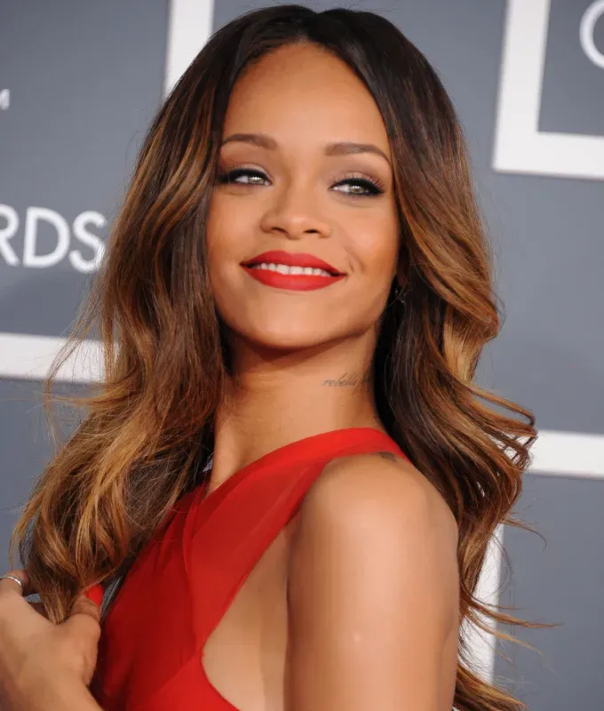 rihanna hairstyles subtle ombre' fetchpriority='auto' title='A Timeline of Rihanna’s Hairstyles From Pon De Replay to Fenty Beauty