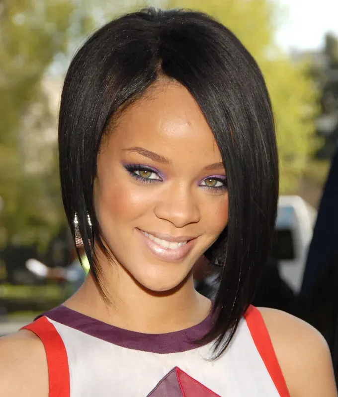 rihanna hairstyles asymmetrical bob' fetchpriority='auto' title='A Timeline of Rihanna’s Hairstyles From Pon De Replay to Fenty Beauty