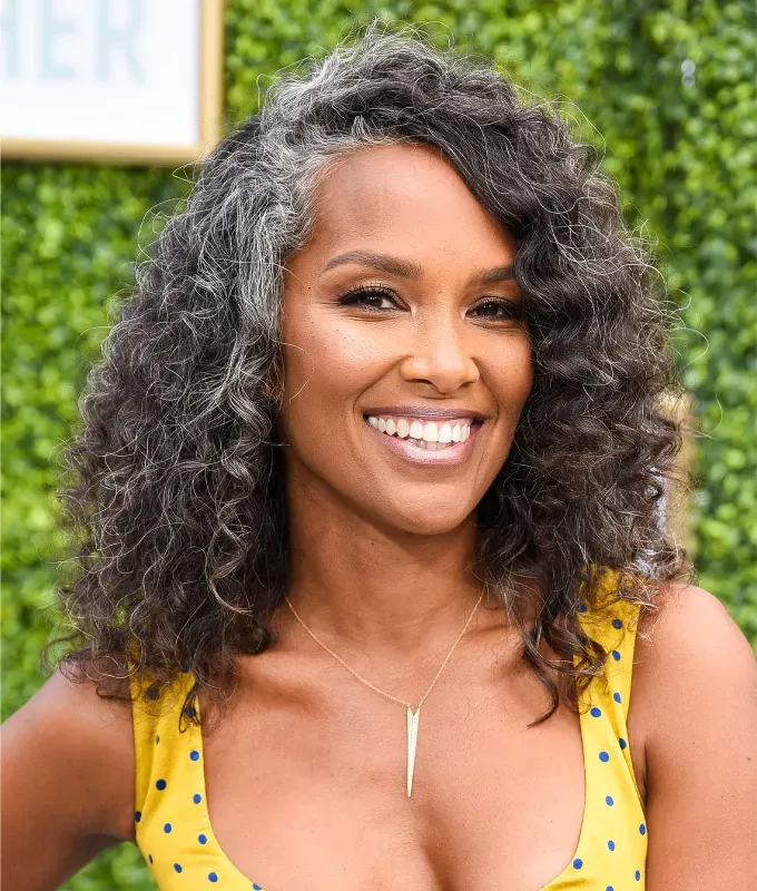 haircuts for gray hair curly cut mara brock akil' fetchpriority='auto' title='The 30 Best Haircuts for Gray Hair