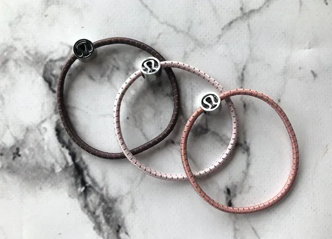 lululemon glow on hair ties1' fetchpriority='auto' title='We Tried Every Single Hair Tie and Ranked Them from Best to Get Off My Wrist