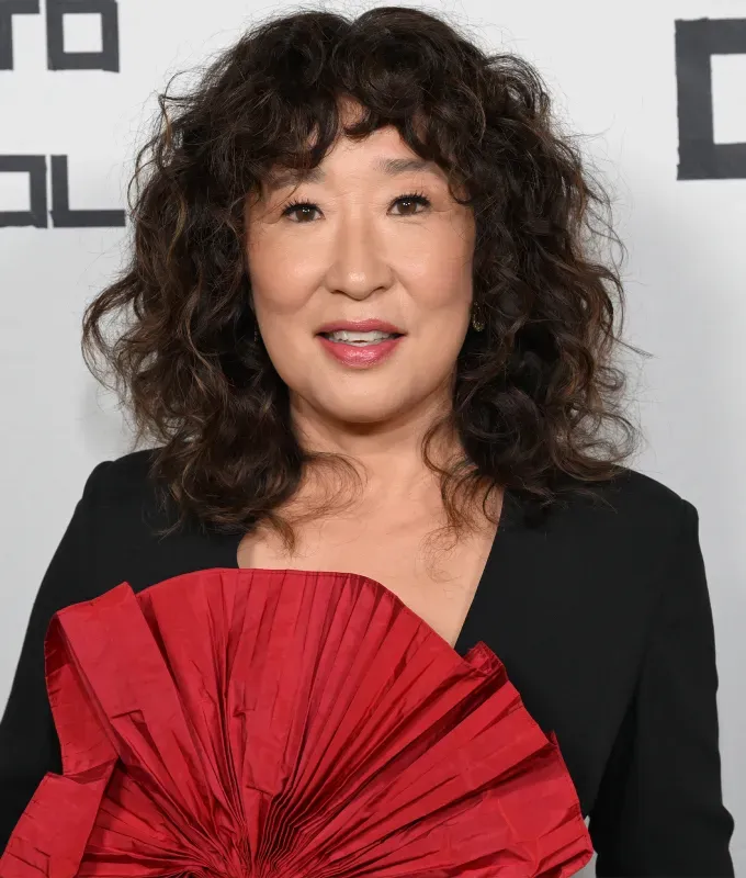 long bob haircut: sandra oh Curly Long Bob' fetchpriority='auto' title='25 Curly Bob Ideas to Inspire Your Next Haircut According to Top Hairstylists