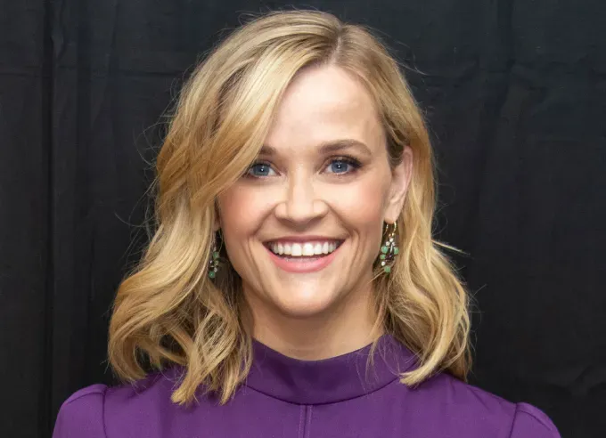 reese witherspoon hair 19' fetchpriority='auto' title='Reese Witherspoon Hairstyles: From Brunette Curls to Pixie Haircuts