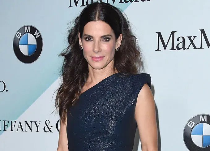 sandra bullock hair 2015' fetchpriority='auto' title='A Timeline of Sandra Bullock’s Hair Transformation