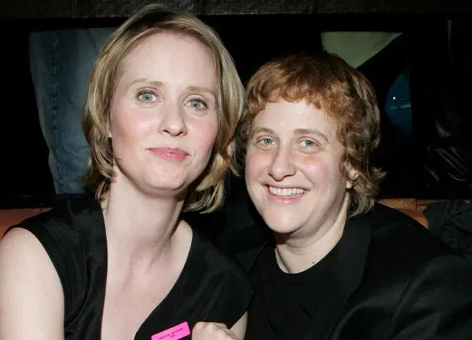 cynthia nixon christine 1' fetchpriority='auto' title='Cynthia Nixon’s Wife Is a Powerhouse Activist—Here’s What We Know About Christine Marinoni