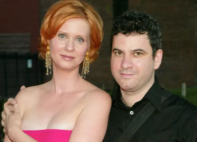 cynthia nixon danny mozes' fetchpriority='auto' title='Cynthia Nixon’s Wife Is a Powerhouse Activist—Here’s What We Know About Christine Marinoni