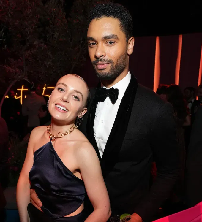 rege jean page girlfriend emily 6' fetchpriority='auto' title='Who Is Regé-Jean Page’s Girlfriend? All About Emily Brown