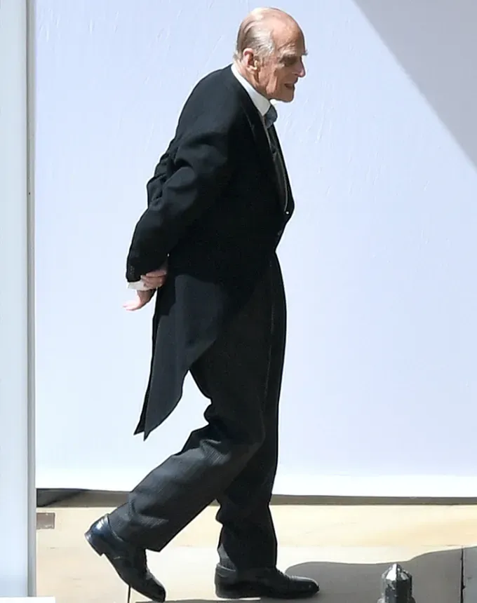 prince philip' fetchpriority='auto' title='What Was Queen Elizabeth’s Height? Royal Family Members’ Heights from Tallest to Shortest