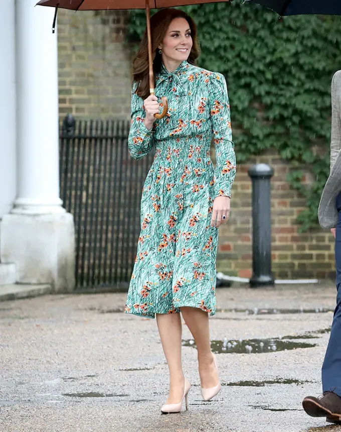 kate middleton' fetchpriority='auto' title='What Was Queen Elizabeth’s Height? Royal Family Members’ Heights from Tallest to Shortest