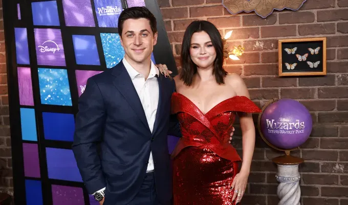 selena gomez net worth 2' fetchpriority='auto' title='Move Over Taylor Swift—Selena Gomez’s Net Worth Makes Her a Billionaire Too