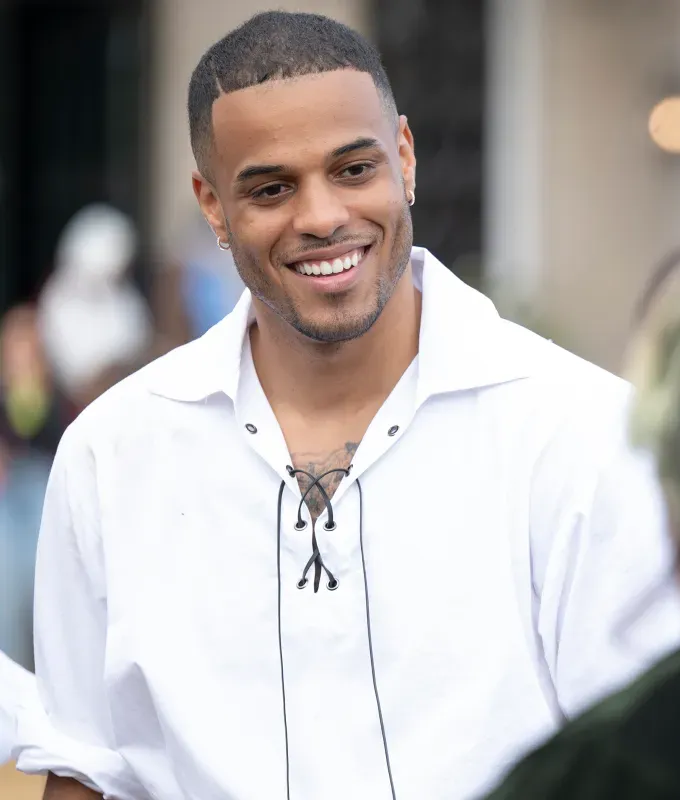 the bachelor grant ellis lead' fetchpriority='auto' title='‘The Bachelor’ Failed Grant Ellis as a Lead—& Here’s Why