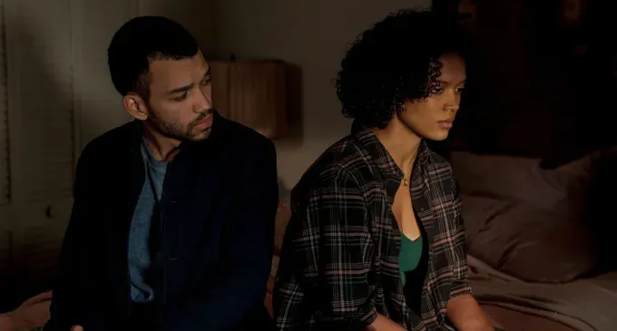 sharper hero3' fetchpriority='auto' title='Twist-Filled Film ‘Sharper’ Is Best Enjoyed If You Know Nothing About It—Here a Spoiler-Free Review