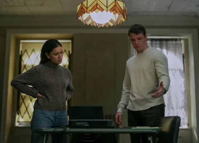 Your Complete Guide to the Cast of ‘The Night Agent’' title='Your Complete Guide to the Cast of ‘The Night Agent’