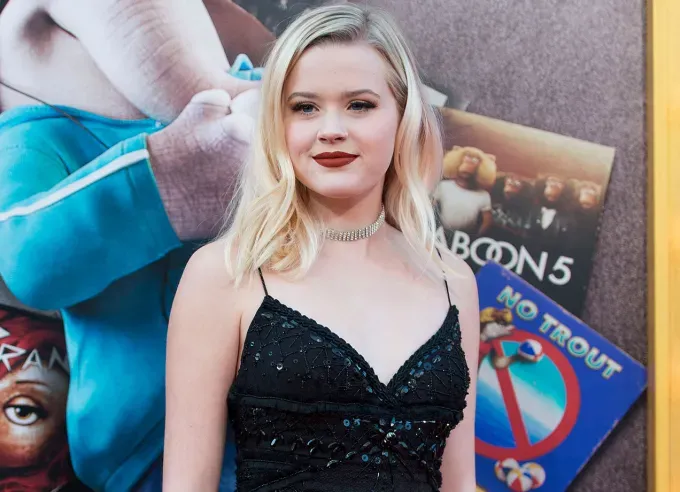 ava elizabeth phillippe 3' fetchpriority='auto' title='10 Things to Know About Reese Witherspoon’s Lookalike Daughter Ava Elizabeth Phillippe