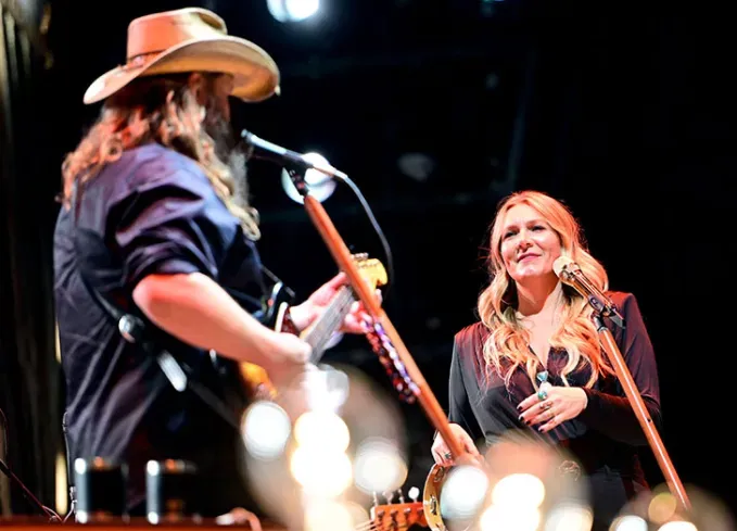 Chris and Morgane Stapleton.' fetchpriority='auto' title='Who Is Chris Stapleton’s Wife Morgane Stapleton? Everything You Need to Know About the Singer-Songwriter