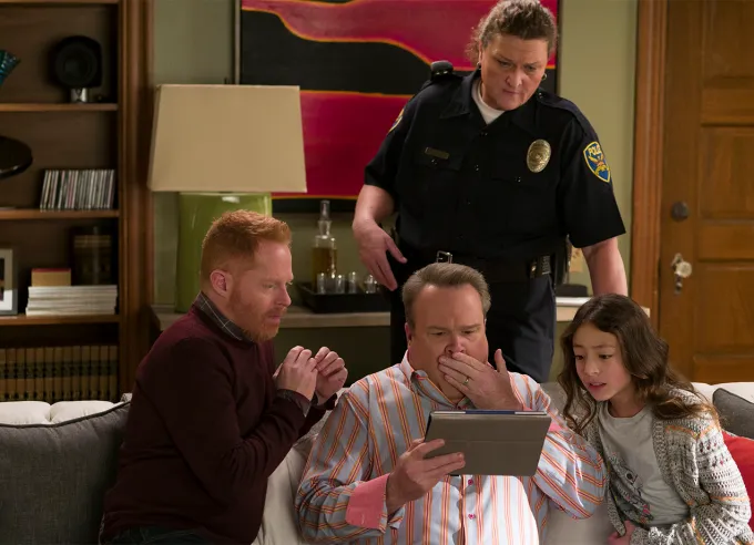 modern family episodes' fetchpriority='auto' title='The 25 Best ‘Modern Family’ Episodes of All Time