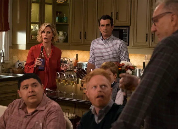 modern family episodes' fetchpriority='auto' title='The 25 Best ‘Modern Family’ Episodes of All Time