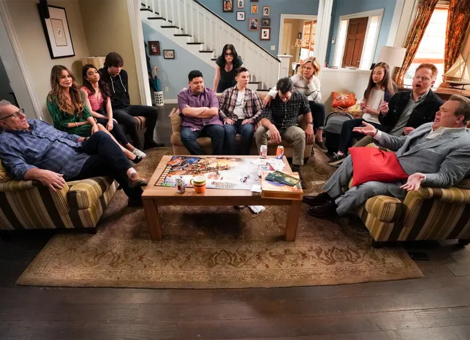 modern family episodes' fetchpriority='auto' title='The 25 Best ‘Modern Family’ Episodes of All Time