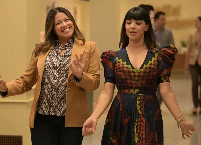 not dead yet 2' fetchpriority='auto' title='I Binged This Entire Show in a Week & I’m Still Not Over It Getting Canceled