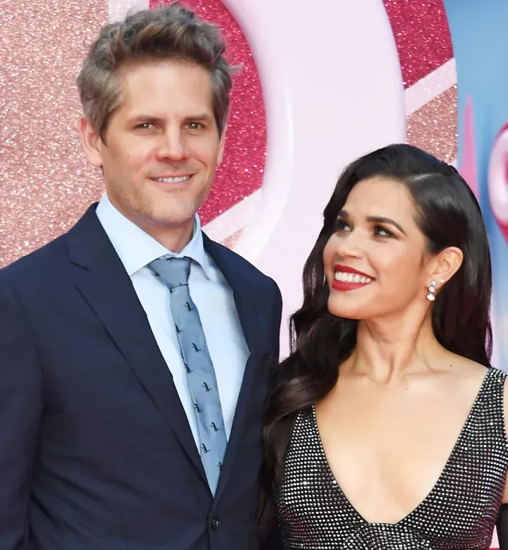 זו הסיבה שבעלה של אמריקה פררה, ראיין פייר וויליאמס, נראה מוכר