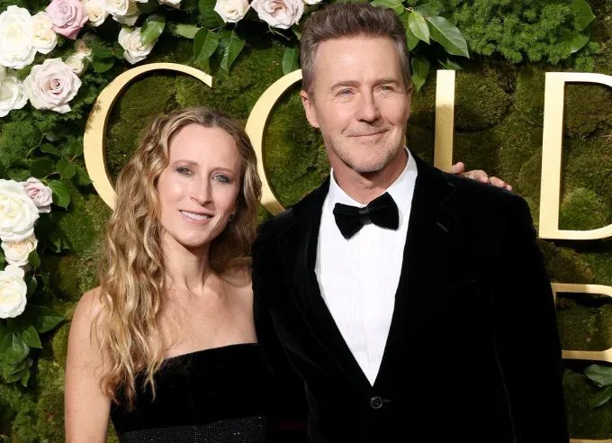 edward norton wife shauna robertson 4' fetchpriority='auto' title='Meet ’A Complete Unknown’ Star Edward Norton’s Wife Shauna Robertson