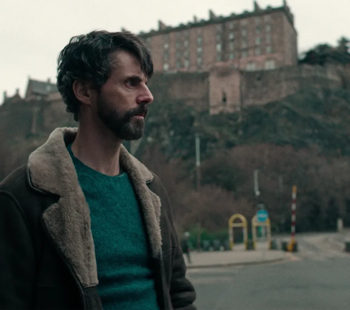 Jag, en obestridlig wimp, stannade upp till 2 A.M. Bara för att se hur denna nya Netflix -thriller slutar