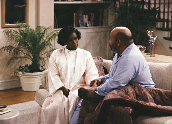 best tv couples phil and vivian' fetchpriority='auto' title='The 55 Best TV Couples of All Time Including ‘Stranger Things’ ‘The Office’ & More