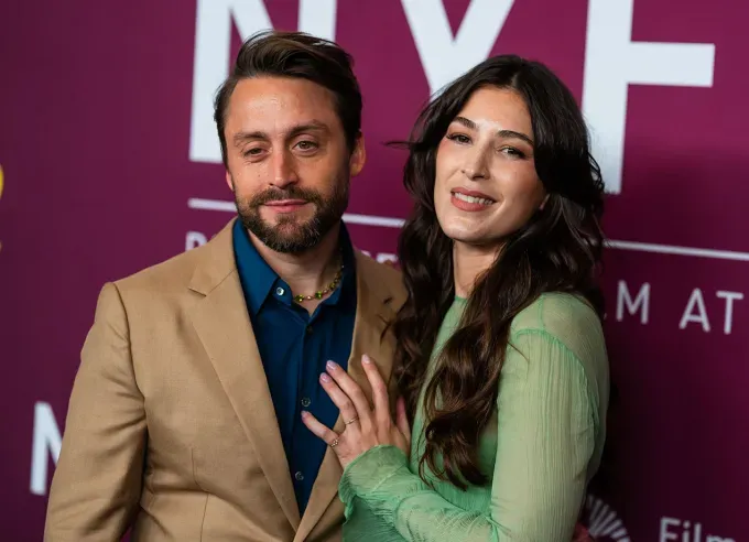 Kieran Culkin with his wife Jazz Charton' fetchpriority='auto' title='Kieran Culkin’s Wife Jazz Charton Is Notoriously Low-Key—Here’s What We Know About the Londonite