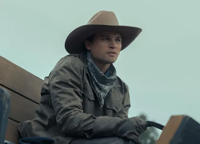 1923 cast Darren Mann as Jack Dutton' fetchpriority='auto' title='Your Complete Guide to the ‘1923’ Cast