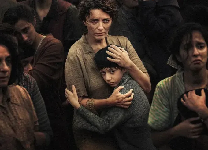 best netflix movies train' fetchpriority='auto' title='The 12 Best Netflix Movies of 2024 Ranked by PureWow’s Editors