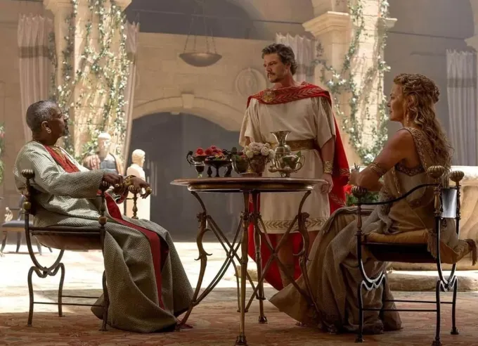 Denzel Washington in Gladiator II' fetchpriority='auto' title='Sorry Paul Mescal But Denzel Washington Is the Real Star of ‘Gladiator II’