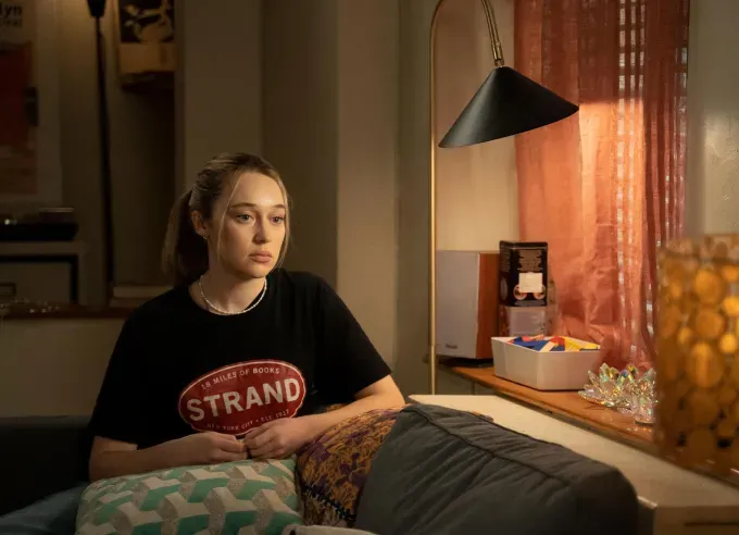 Emily Saint X CAT' fetchpriority='auto' title='‘White Lotus’ (and Murder Mystery) Fans Need to Check Out This New Binge-Watch on Hulu