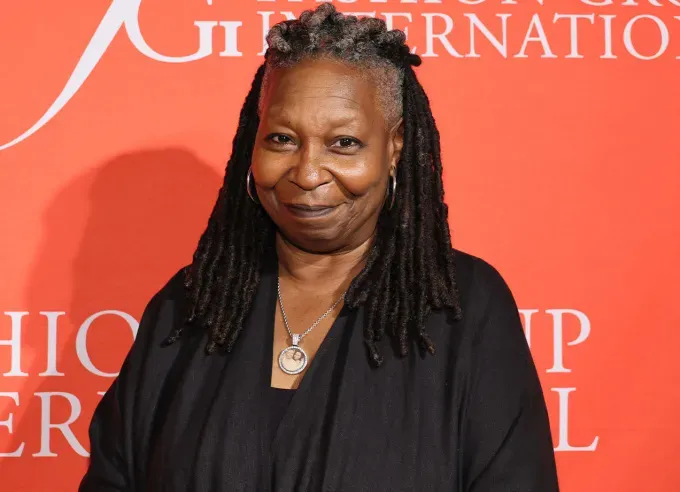 sister act 3 whoopi goldberg 1' fetchpriority='auto' title='‘Sister Act 3’: Everything We Know About Casting the Plot & More