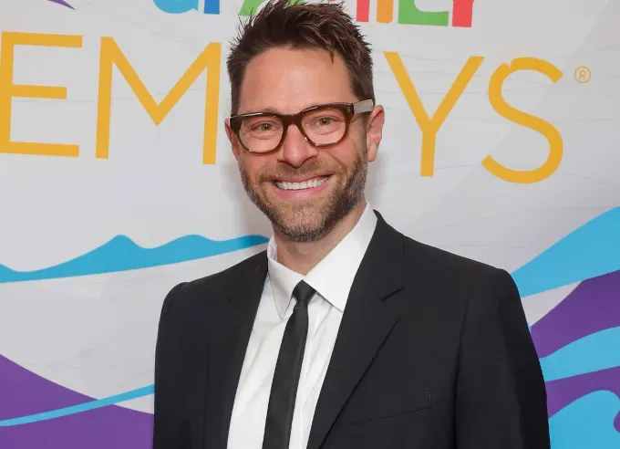 sister act 3 director tim federle' fetchpriority='auto' title='‘Sister Act 3’: Everything We Know About Casting the Plot & More