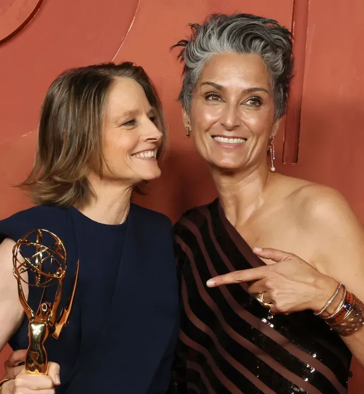 ¿Quién es la esposa de Jodie Foster, Alexandra Hedison? Aquí está todo lo que sé
