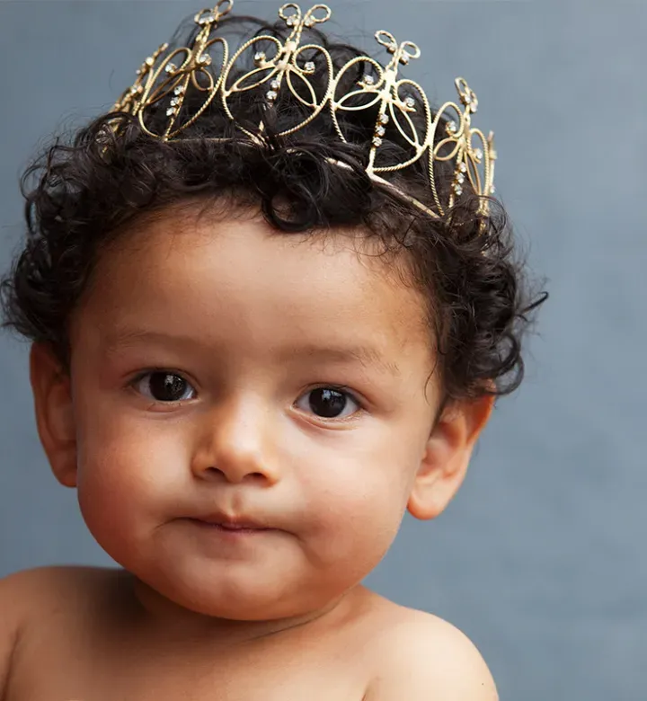 50 misztikus és varázslatos babanevek, amelyek varázslat alá helyezik