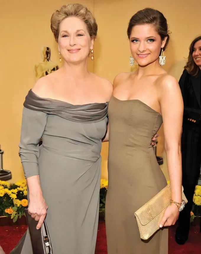 meryl over40' fetchpriority='auto' title='30 Celebrities Who Got Pregnant After 40