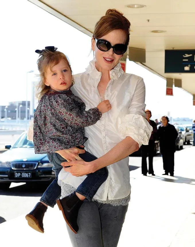 nicole over40' fetchpriority='auto' title='30 Celebrities Who Got Pregnant After 40