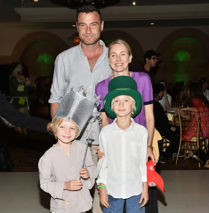 naomi watts kids' fetchpriority='auto' title='30 Celebrities Who Got Pregnant After 40
