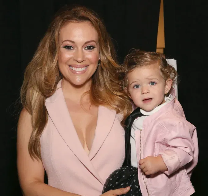 alyssa milano daughter' fetchpriority='auto' title='30 Celebrities Who Got Pregnant After 40