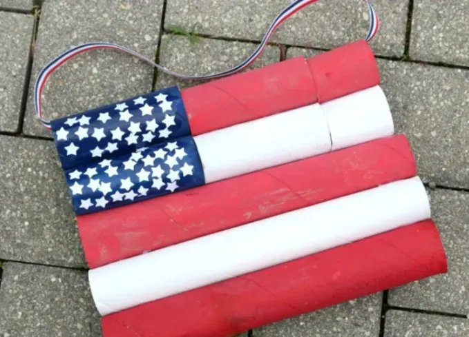 4th of july crafts for kids paper tube american flag' title='50 Easy 4th of July Crafts for Kids