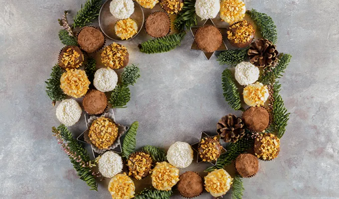 halloween-activities-for-kids-wreath' fetchpriority='auto' title='53 Halloween Activities for Kids Ranging from Cutesy to Spooky