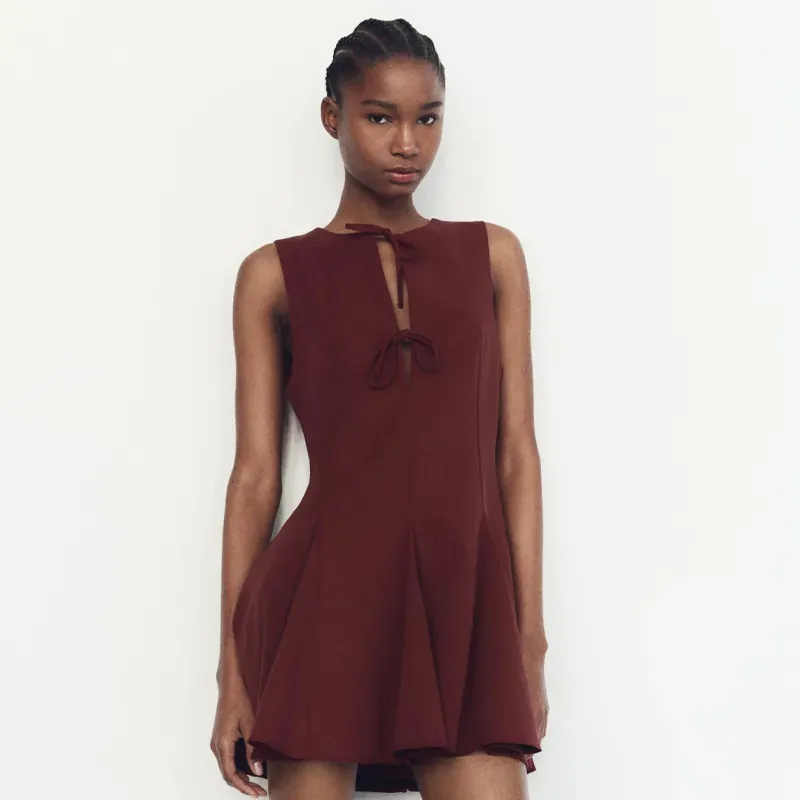 kristen bell style tips for small boobs Zara Godet Bow Short Dress' title='Kristen Bell Taught Me These 6 Style Tips for Small Boobs That I Now Live By