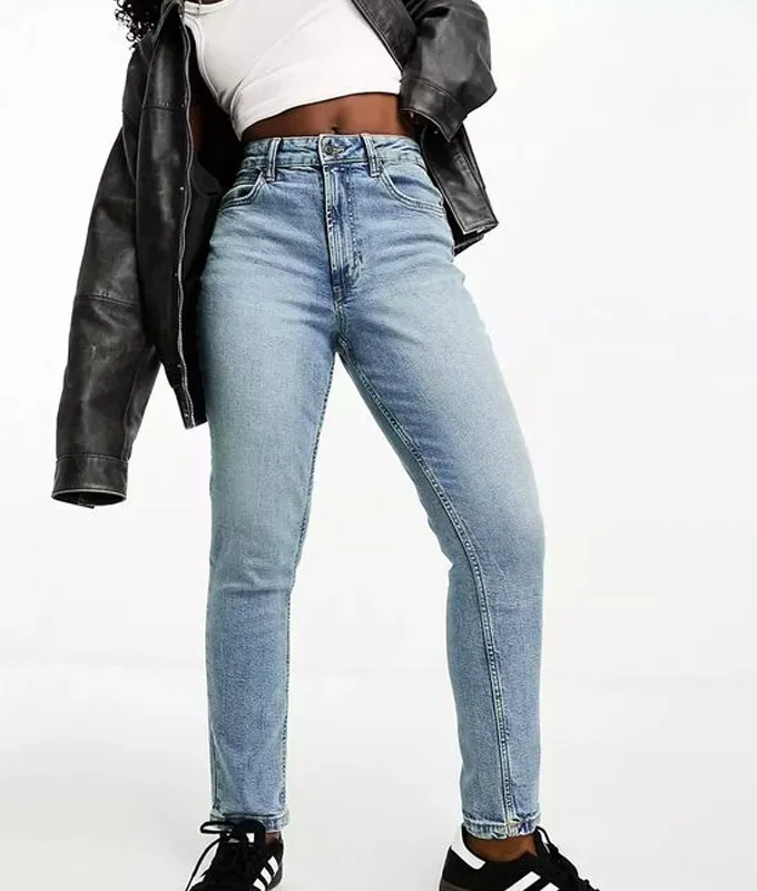 asos hourglass mom best jeans for big butts' title='I Found 15 Pairs of Jeans for Big Butts That Eliminate the Dreaded Waist Gap
