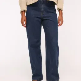 I Found 15 Pairs of Jeans for Big Butts That Eliminate the Dreaded Waist Gap